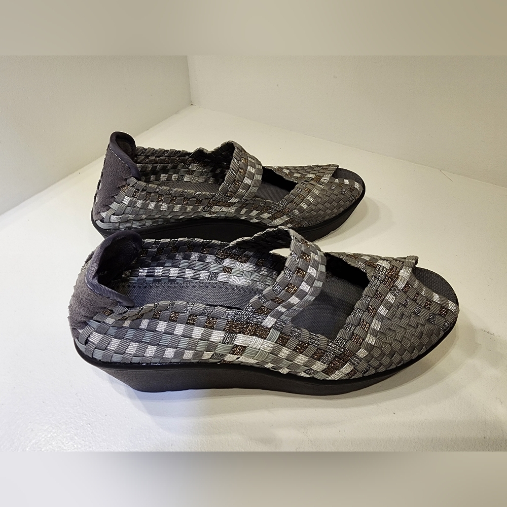 Steven By STEVE MADDEN - Brynn Grey Wedge Sandals - Size 7.5